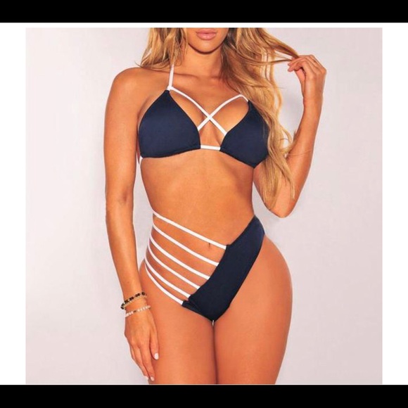 Sexy cut out bikini NEW - Picture 1 of 2
